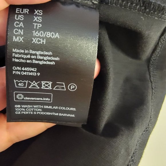 H & M Striped Short Sleeve Cropped Tee Size  XS - Picture 3 of 6